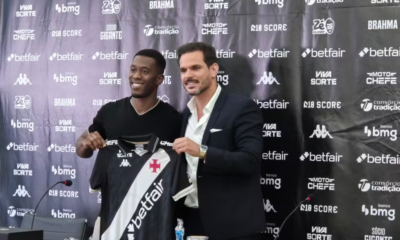 Cuesta Promete Dedicação Total ao Vasco em Apresentação